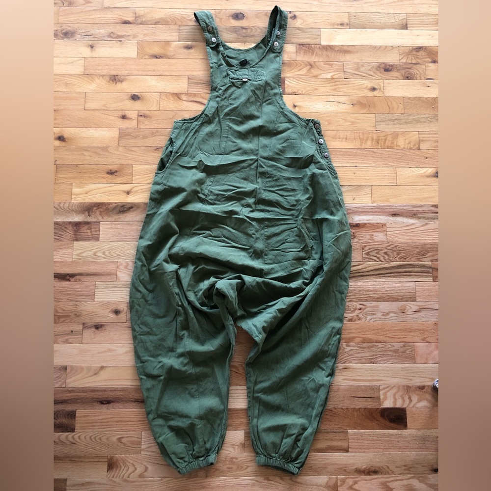 100% cotton olive green harem-style jumpsuit, size M/L